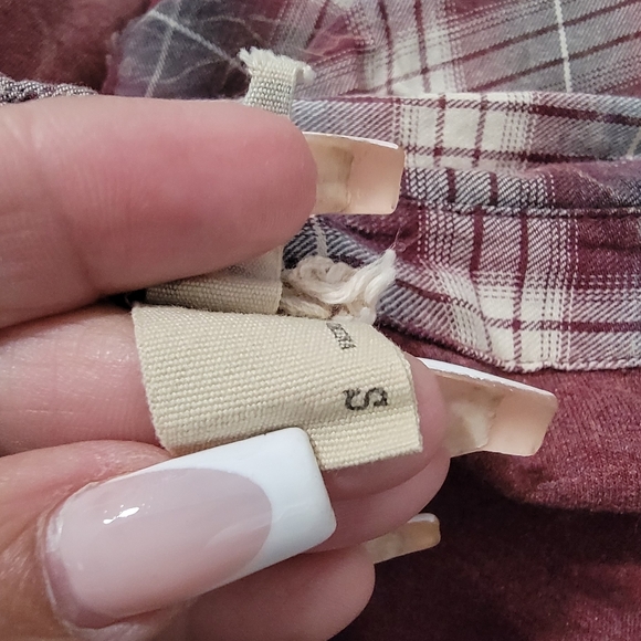 BKE Burgundy Plaid Shirt Size Small - Picture 6 of 6